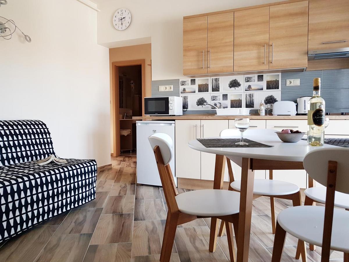 Silver Lodge Apartments エゲル エクステリア 写真